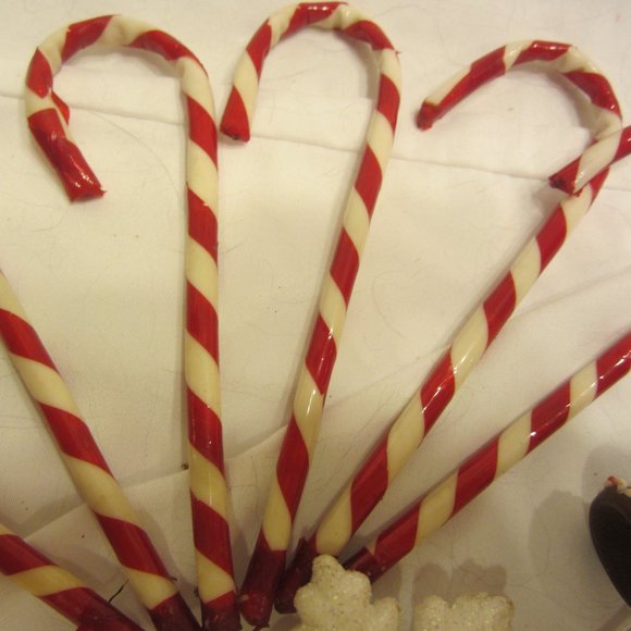 VTG 60'S SET OF PLASTIC ORNAMENTS, MIXED SET - Picture 3 of 6